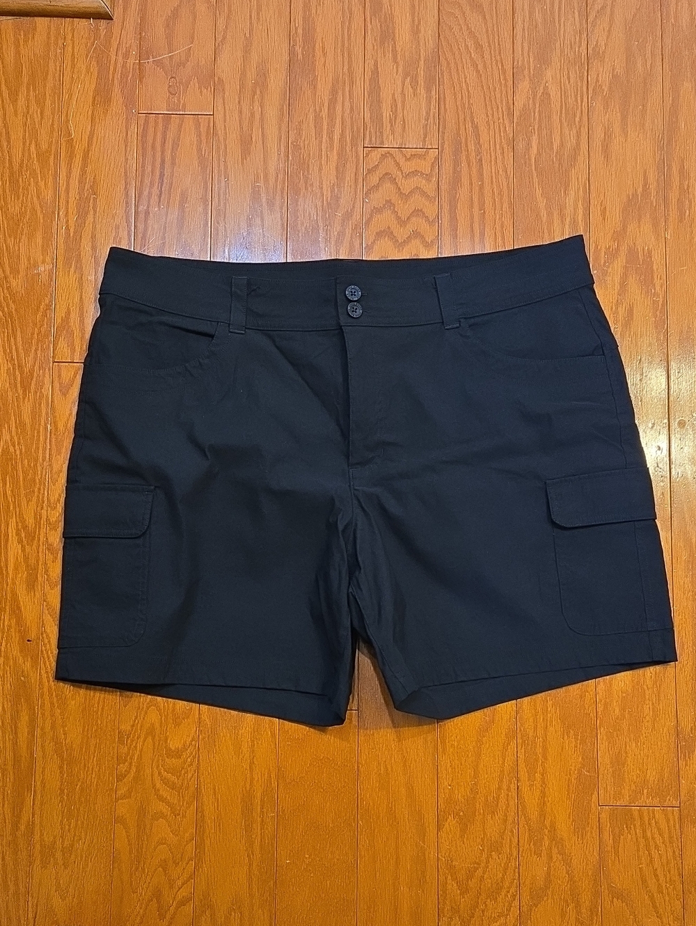Eddie Bauer Black Women's Cargo Shorts Size 16